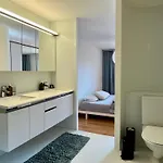 아파트 Boho Chic With 125sqm, 2 Bedroom 2 Baths With 36sqm Dual Terraces With Parking And 10 Min To