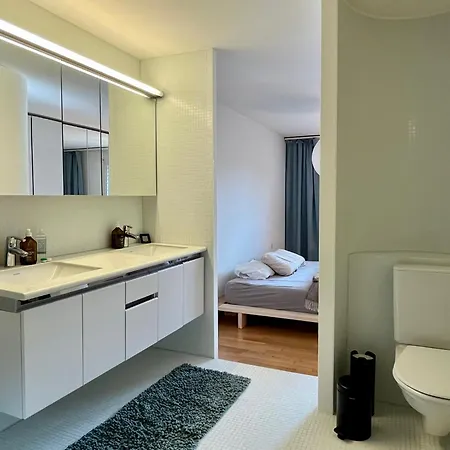 Апартаменты Boho Chic With 125sqm, 2 Bedroom 2 Baths With 36sqm Dual Terraces With Parking And 10 Min To