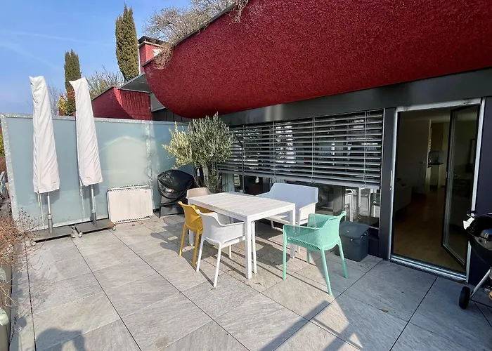 Boho Chic With 125sqm, 2 Bedroom 2 Baths With 36sqm Dual Terraces With Parking And 10 Min To Ζυρίχη