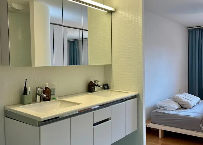 شقة Boho Chic Apt With 125Sqm, 2 Bedroom 2 Baths With 36Sqm Dual Terraces With Parking And 10 Min To Lake Zurich